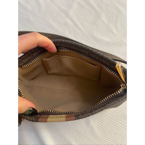 Michael Kors Fanny Pack Adjustable Logo Belt Bag Size S/M - Picture 8 of 8